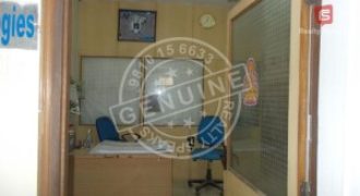 1000 SqFt. Sensible Commercial Space on Lease in Lado Sarai